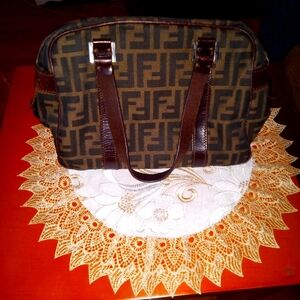 Vintage fendi handbag